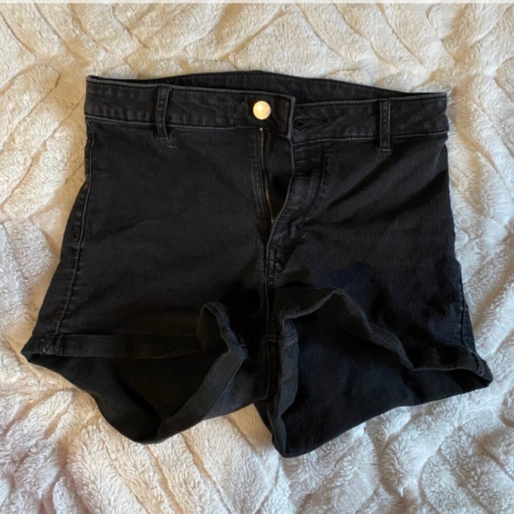 H&M short! Size 10